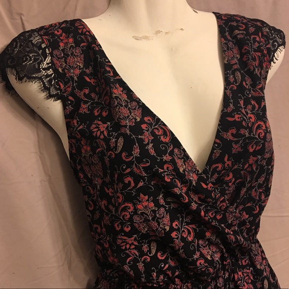 SALE!!! NWOT Kimchi Blue Romper - Picture 2 of 6